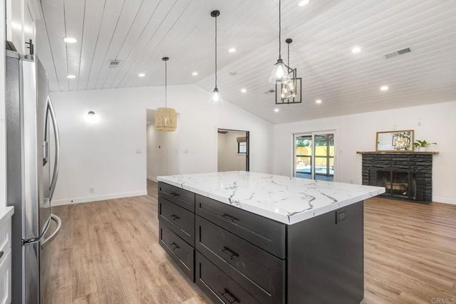 2295 Highland Drive, Carlsbad, CA 92008