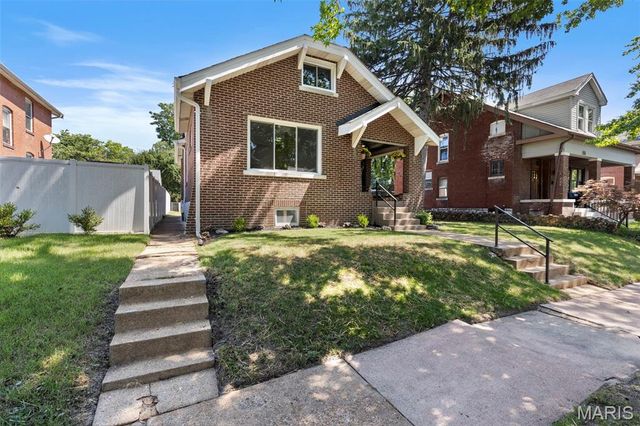 5241 Murdoch Avenue, St Louis, MO 63109