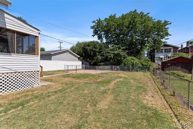 5241 Murdoch Avenue, St Louis, MO 63109