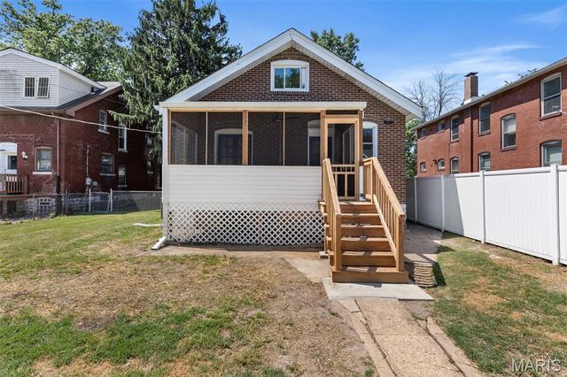 5241 Murdoch Avenue, St Louis, MO 63109