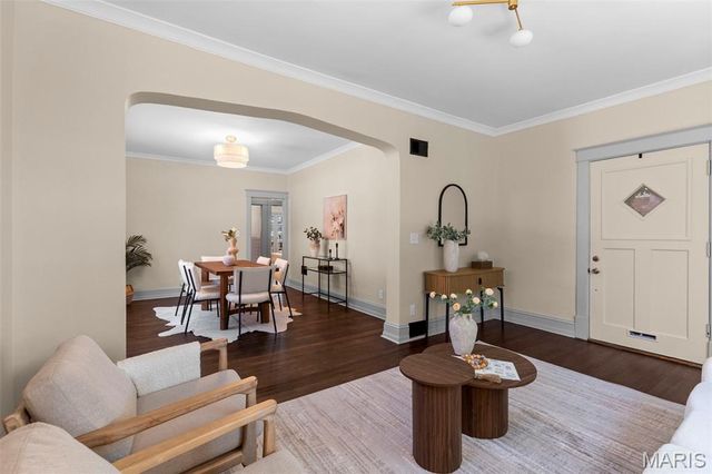 5241 Murdoch Avenue, St Louis, MO 63109