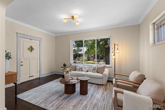 5241 Murdoch Avenue, St Louis, MO 63109