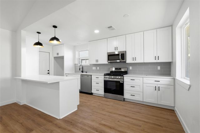 5510 Dryad Drive, Houston, TX 77035