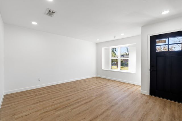 5510 Dryad Drive, Houston, TX 77035