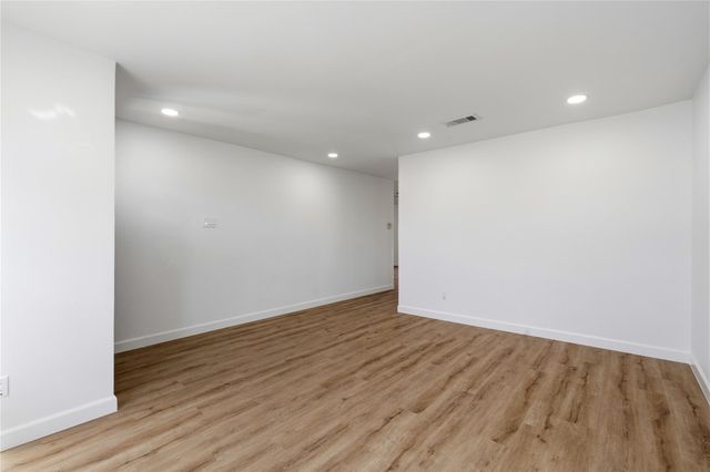 5510 Dryad Drive, Houston, TX 77035