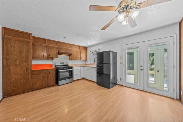 22879 Juniper Lane, Crestline, CA 92325