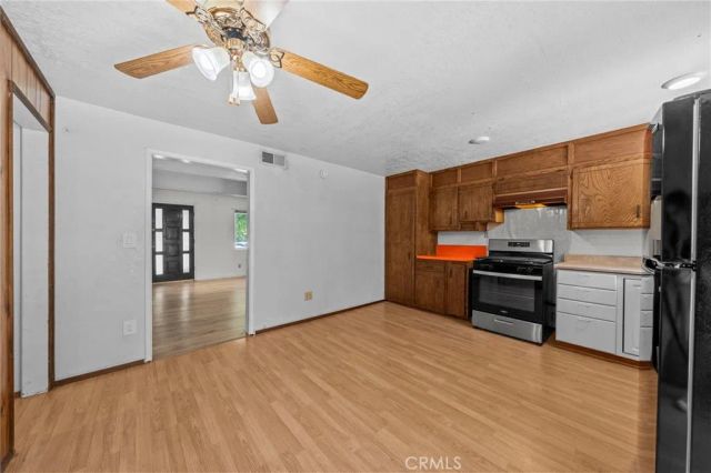 22879 Juniper Lane, Crestline, CA 92325