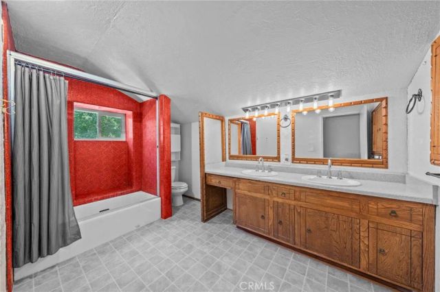 22879 Juniper Lane, Crestline, CA 92325