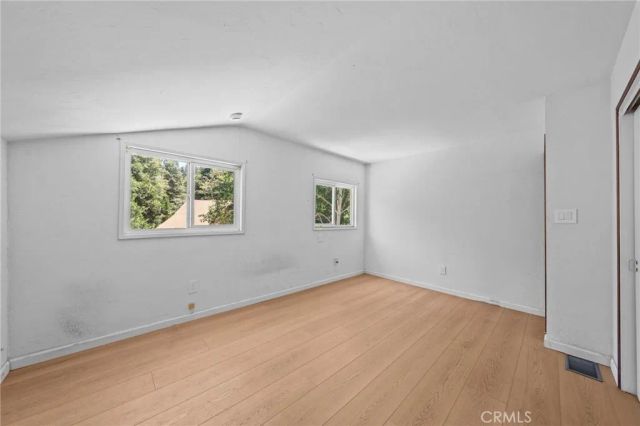 22879 Juniper Lane, Crestline, CA 92325