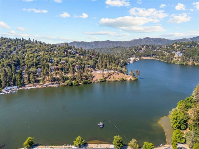 22879 Juniper Lane, Crestline, CA 92325