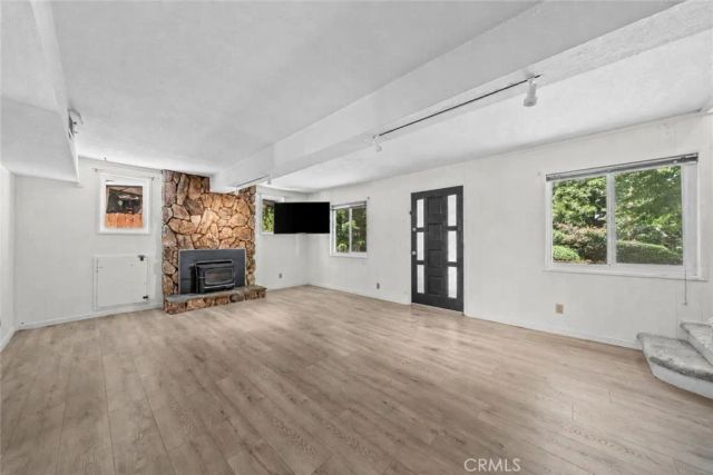 22879 Juniper Lane, Crestline, CA 92325