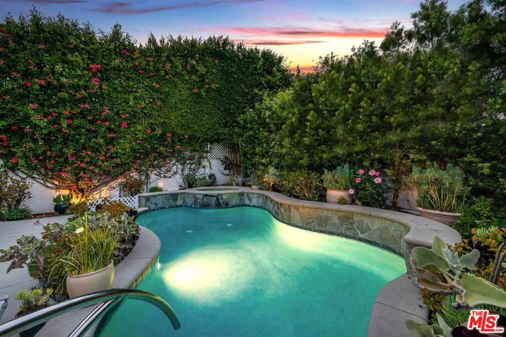 Image 53 of property listing at 9921 Toluca Lake Avenue, Toluca Lake, CA 91602