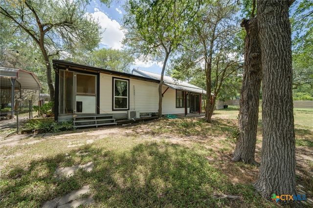 150 Lakeview Drive, Del Valle, TX 78617