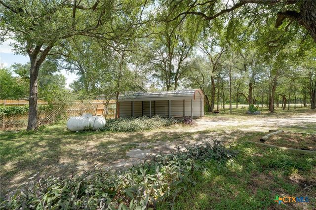 150 Lakeview Drive, Del Valle, TX 78617