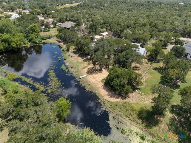 150 Lakeview Drive, Del Valle, TX 78617