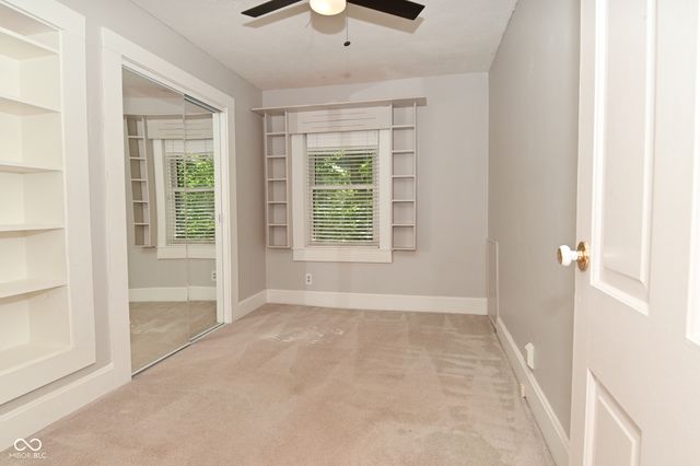 55 W Harrison Street, Mooresville, IN 46158