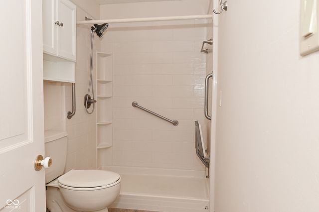 55 W Harrison Street, Mooresville, IN 46158