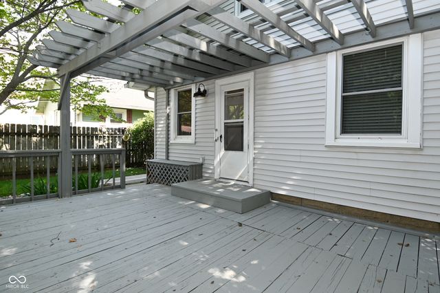 55 W Harrison Street, Mooresville, IN 46158