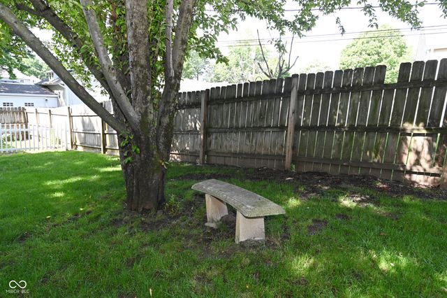55 W Harrison Street, Mooresville, IN 46158
