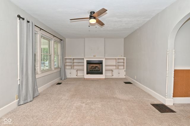55 W Harrison Street, Mooresville, IN 46158