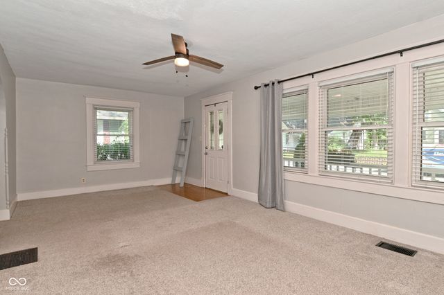 55 W Harrison Street, Mooresville, IN 46158
