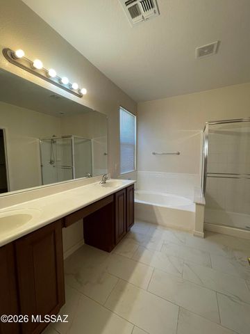 912 W Cork Oak Place, Oro Valley, AZ 85755