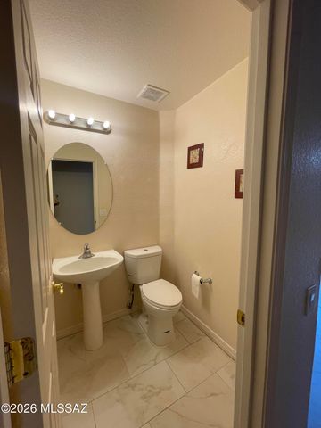 912 W Cork Oak Place, Oro Valley, AZ 85755