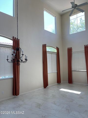 912 W Cork Oak Place, Oro Valley, AZ 85755