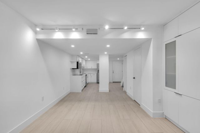 5750 Turin Street 206, Coral Gables, FL 33146