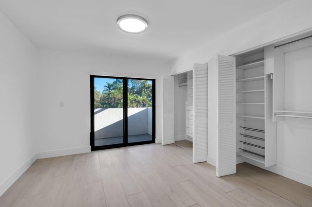 5750 Turin Street 206, Coral Gables, FL 33146