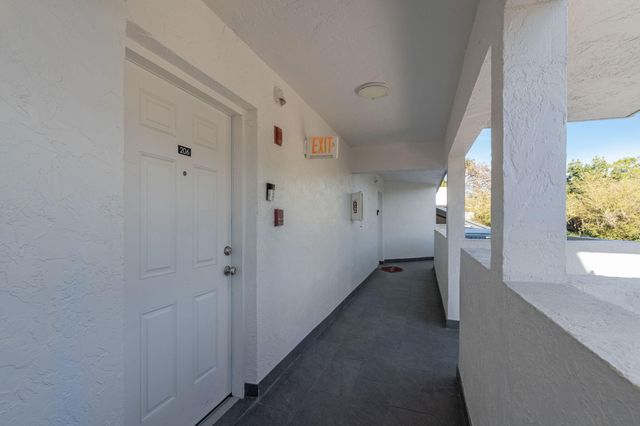 5750 Turin Street 206, Coral Gables, FL 33146