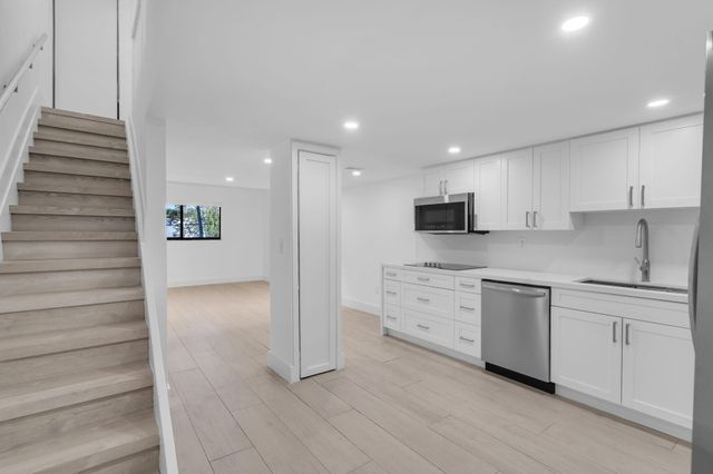5750 Turin Street 206, Coral Gables, FL 33146