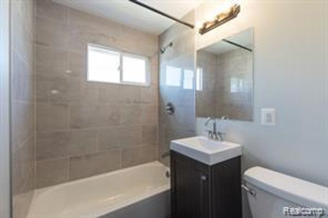 32655 Grand Traverse Street, Westland, MI 48186