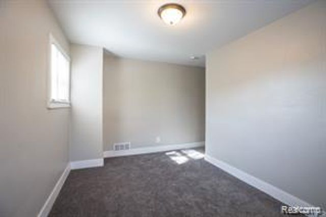 32655 Grand Traverse Street, Westland, MI 48186