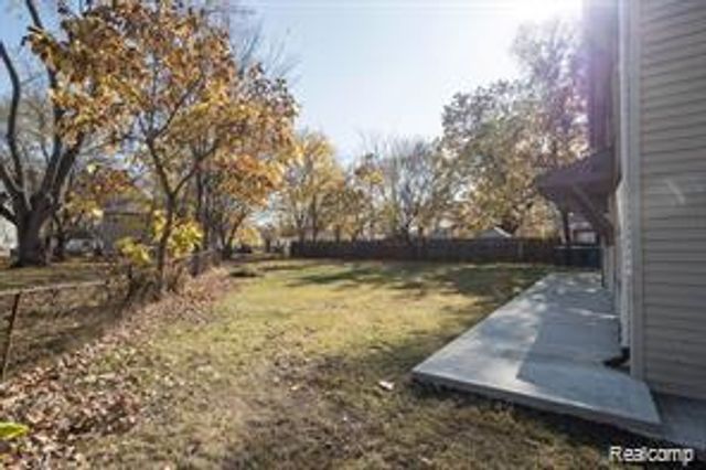 32655 Grand Traverse Street, Westland, MI 48186