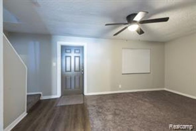 32655 Grand Traverse Street, Westland, MI 48186