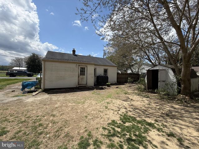 38 HILLDALE RD, Dover, DE 19901