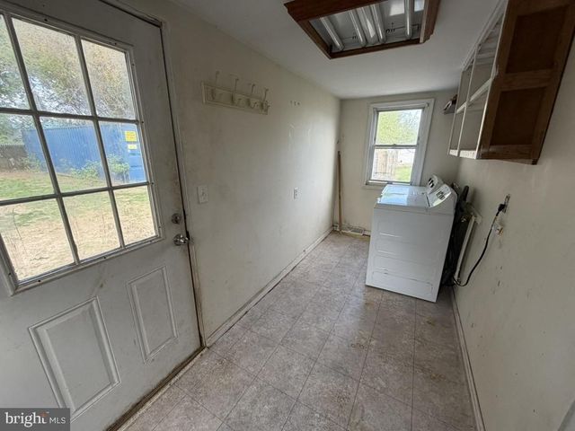 38 HILLDALE RD, Dover, DE 19901