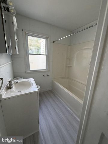38 HILLDALE RD, Dover, DE 19901