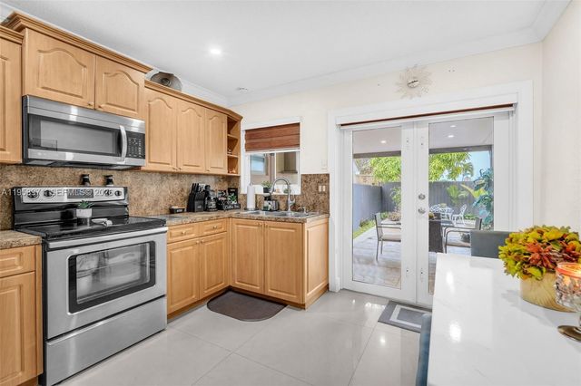 11245 SW 155th Ln, Miami, FL 33157