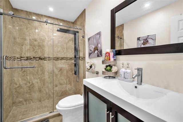 11245 SW 155th Ln, Miami, FL 33157