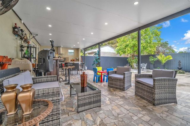 11245 SW 155th Ln, Miami, FL 33157