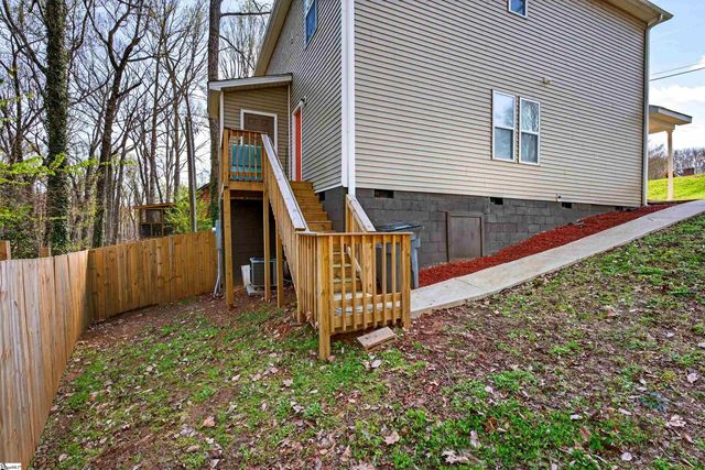 100 Parkstone Dr, Greenville, SC 29609