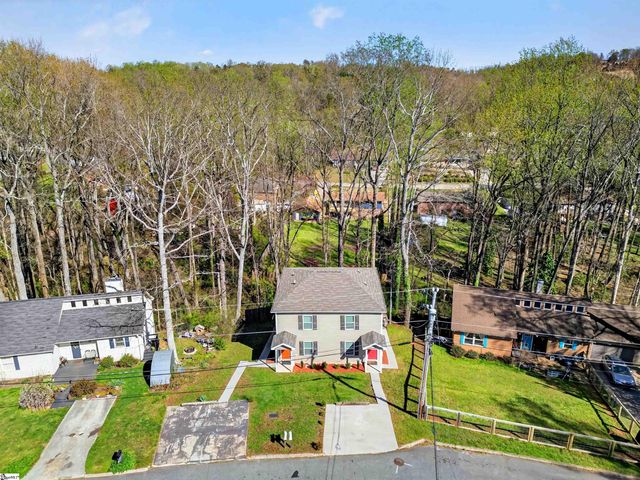 100 Parkstone Dr, Greenville, SC 29609