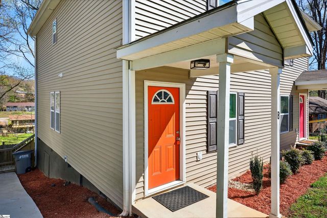 100 Parkstone Dr, Greenville, SC 29609