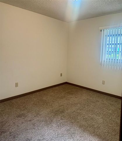 1438 E 1ST AVENUE, Mount Dora, FL 32757