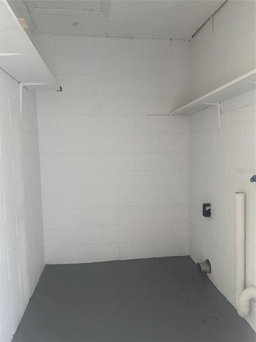 1438 E 1ST AVENUE, Mount Dora, FL 32757