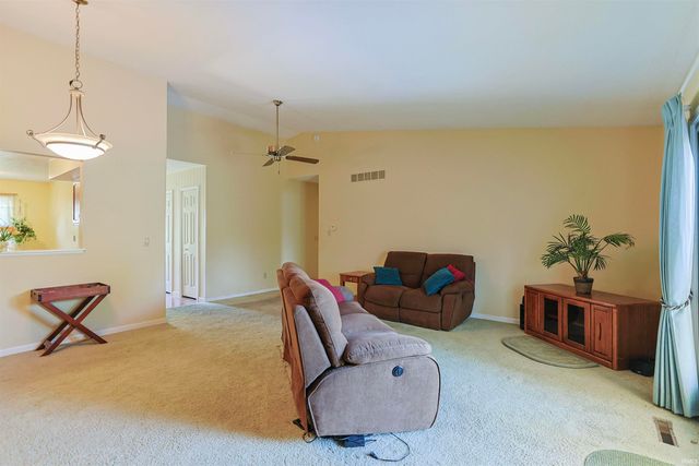 1870 St Michaels Court, South Bend, IN 46614