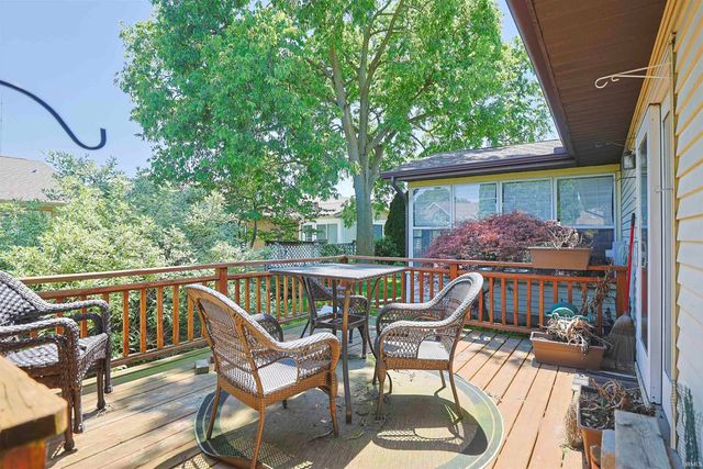 1870 St Michaels Court, South Bend, IN 46614