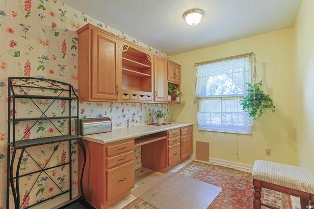 1870 St Michaels Court, South Bend, IN 46614